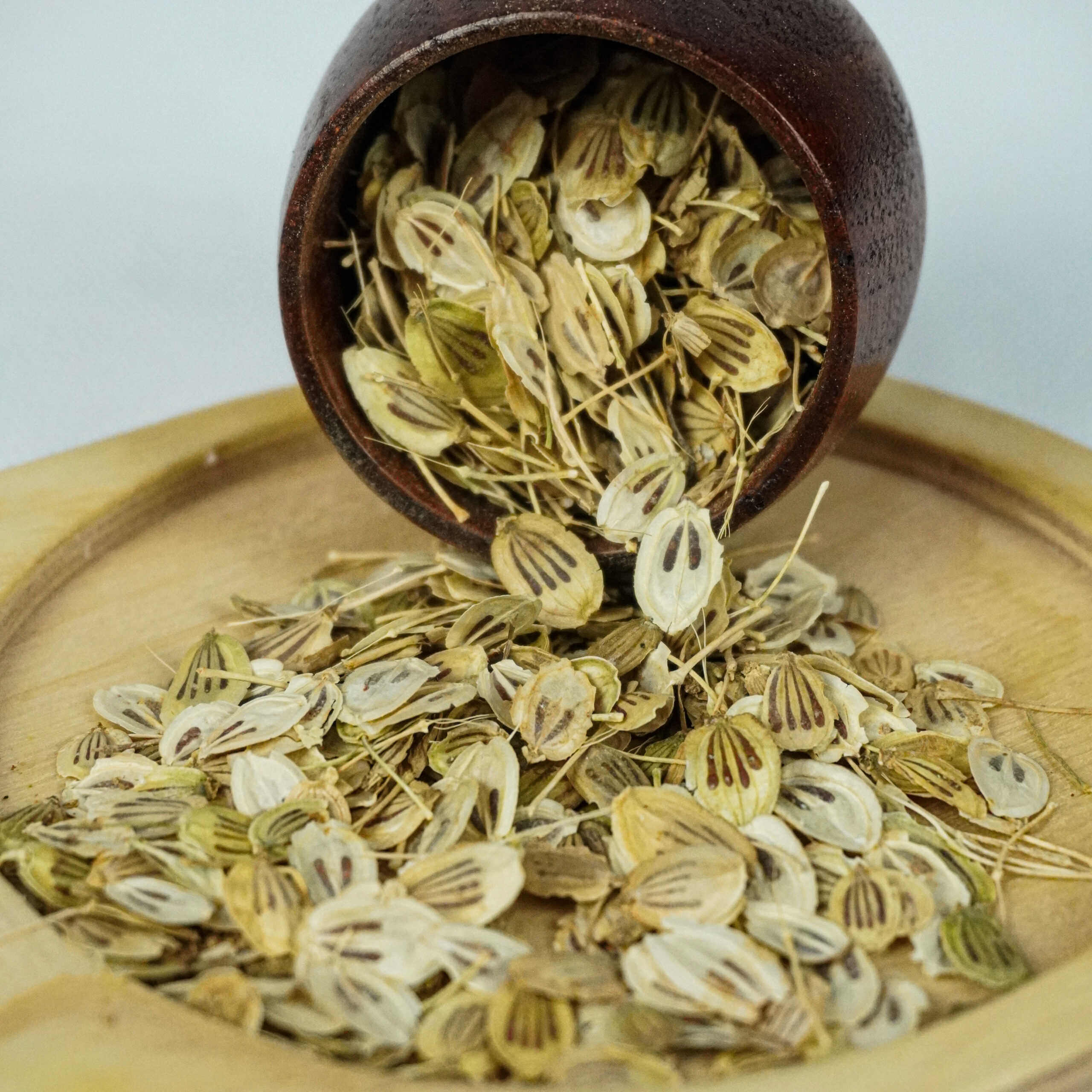 زرین گیاه - زرین گیاه بزرگترین پخش انواع ادویه و دمنوش در ایران گلپر درشت